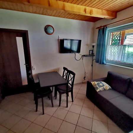 Nemeth Apartmanhaz Balatongyörök Dış mekan fotoğraf